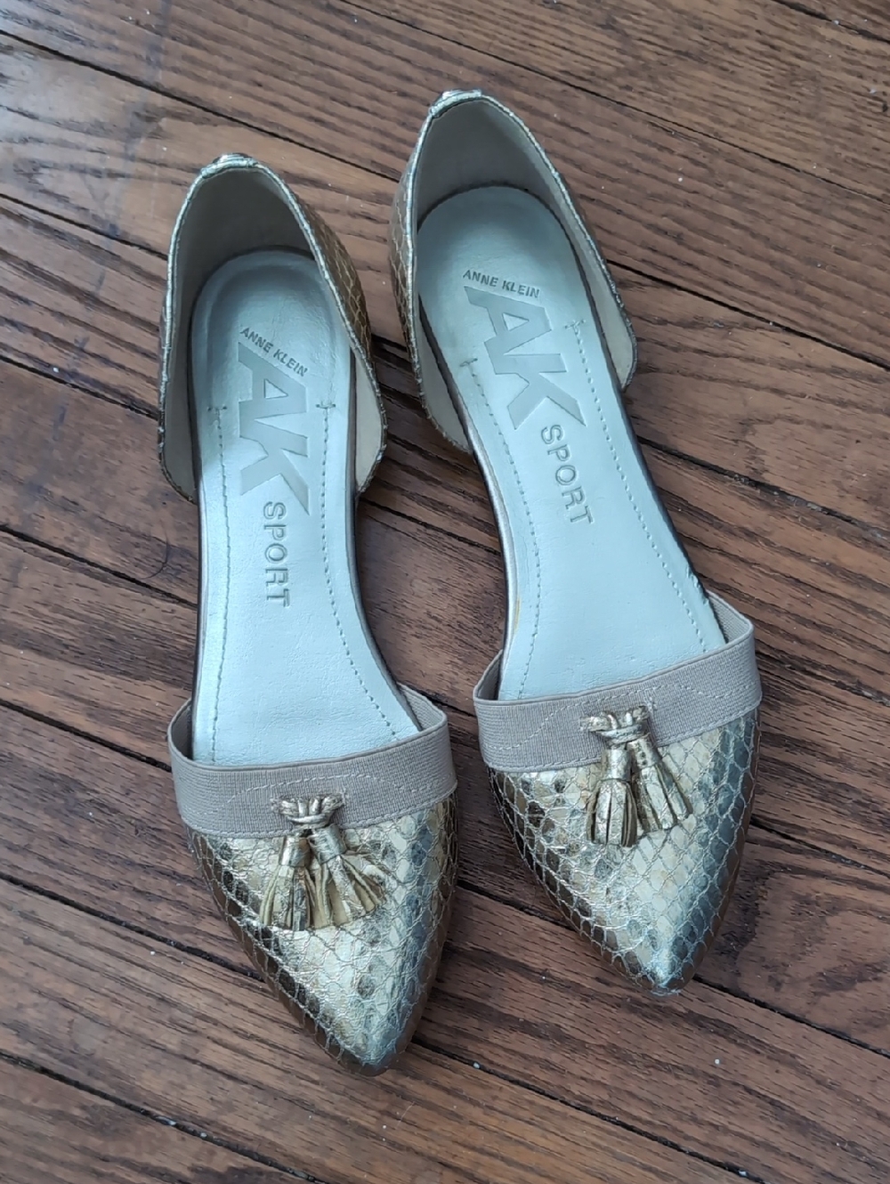 Anne Kline Gold Pointy Toe Mock Croc Flats